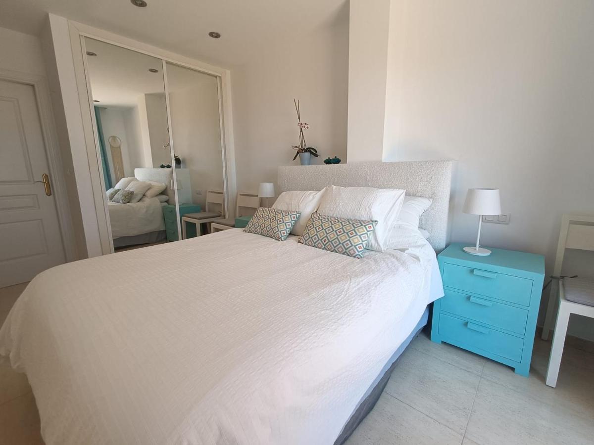 Carvajal Beach Seaview Apartment Benalmádena Esterno foto